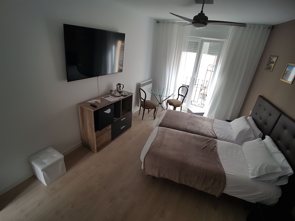 Deluxe Double Room, 1 King Bed