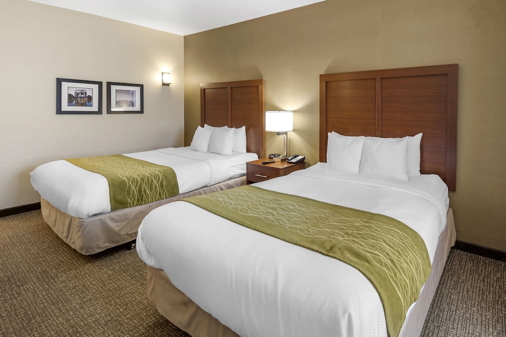 Room, 2 Queen Beds, Non Smoking - Photo 2