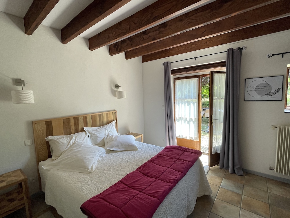 Basic Double Room photo 1