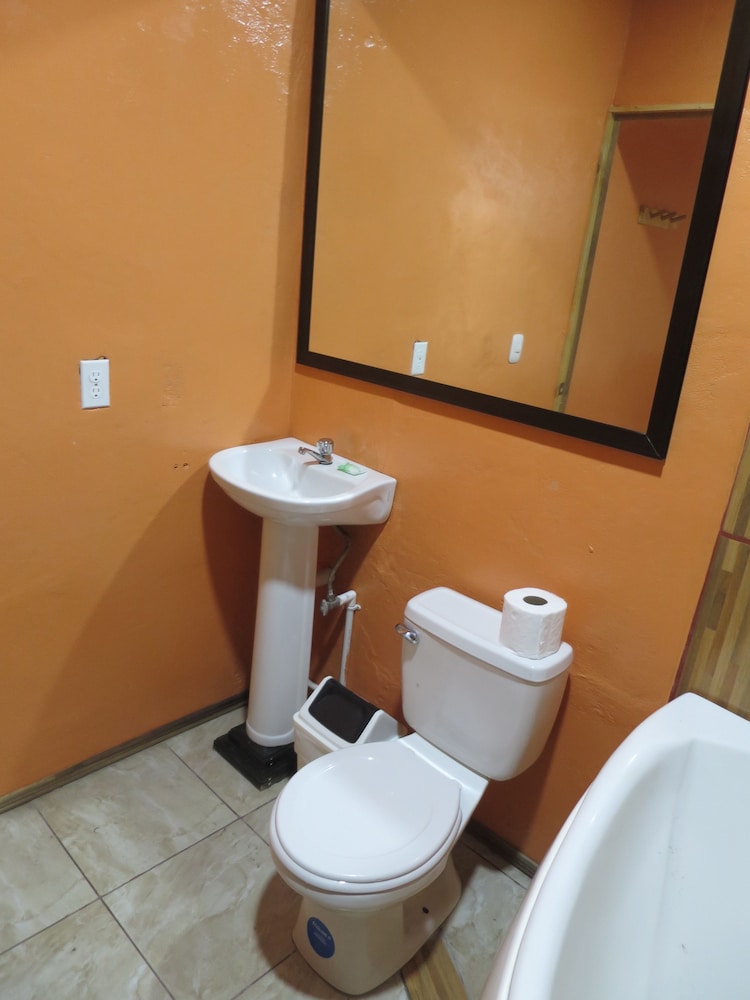 Double Room, 1 King Bed, Jetted Tub photo 3