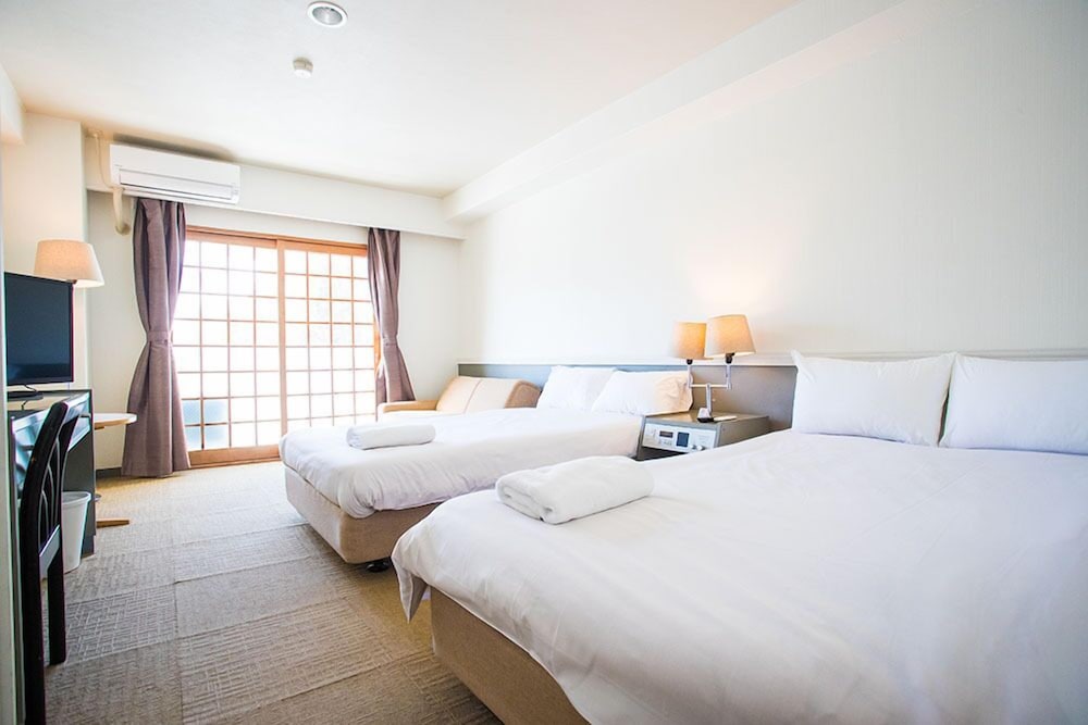 Western Twin Room