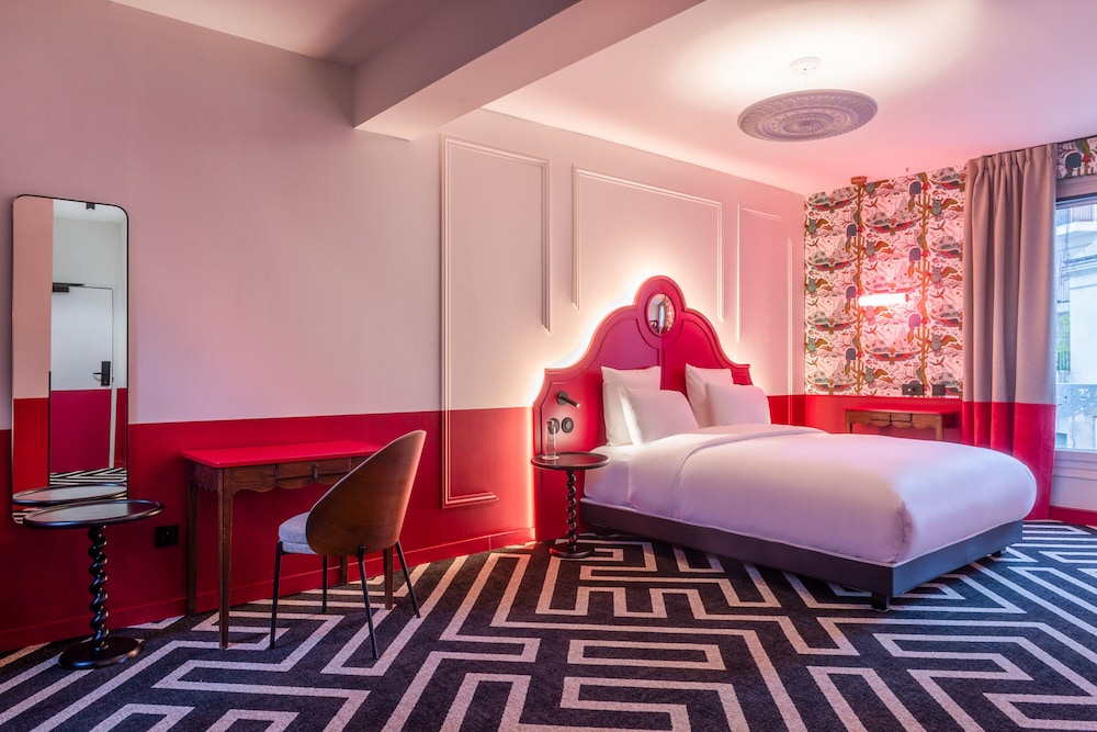 Family Quadruple Room, 1 Queen Bed with Sofa bed