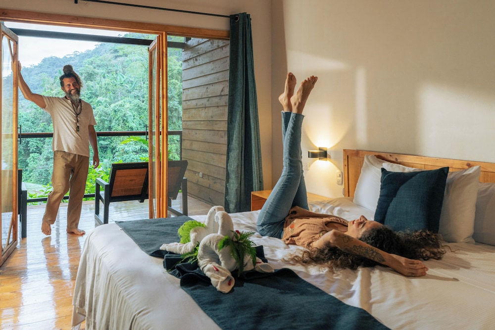 Deluxe Double Room, River View photo 3