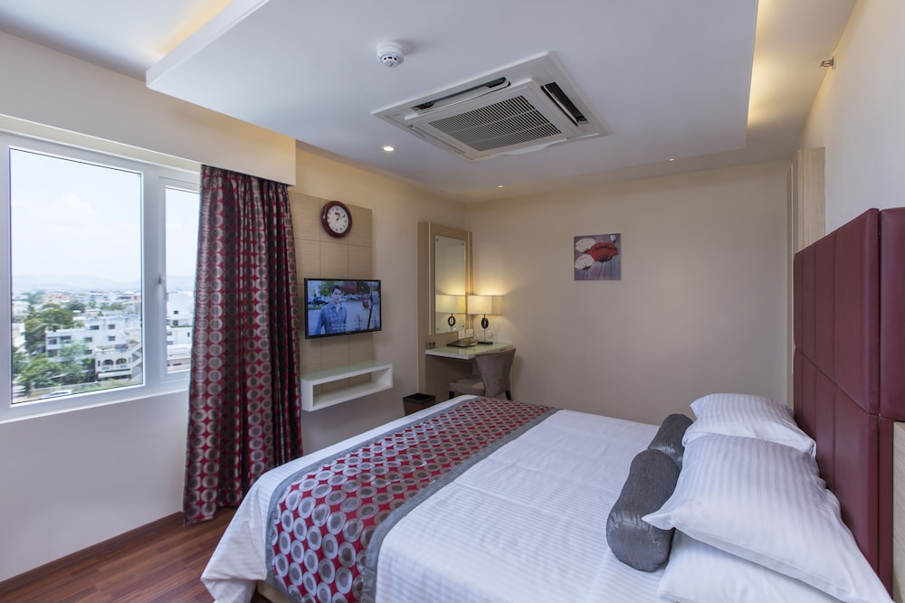 Superior Double or Twin Room, Non Smoking, Hill View photo 2