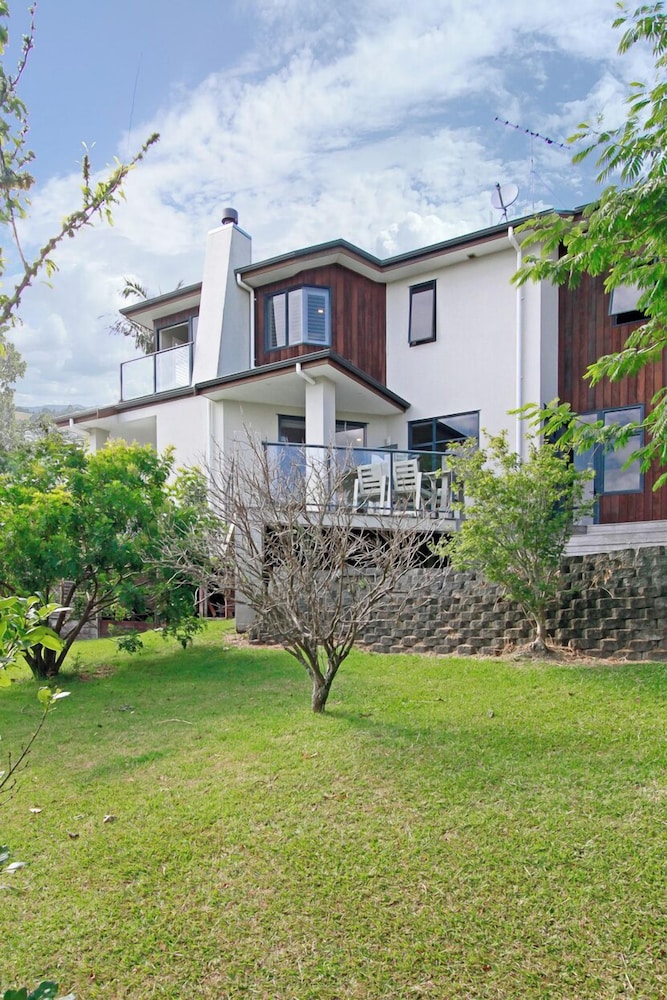 Deluxe House, Sea View photo 1