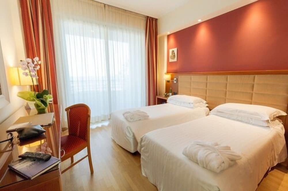 Deluxe Double Room Single Use, Sea View