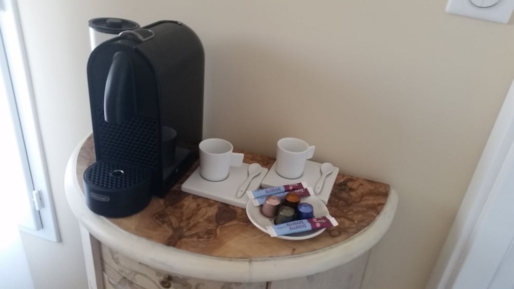 Superior Double Room, Ensuite, Hill View (Classique) photo 3