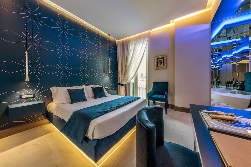 Deluxe Room, Bathtub photo 2