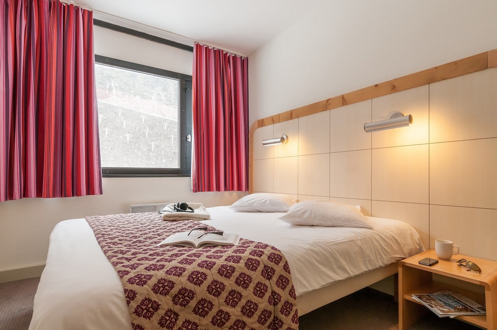 Appartement 6 personnes - 2 chambres - Balcon - Exposition Sud photo 2