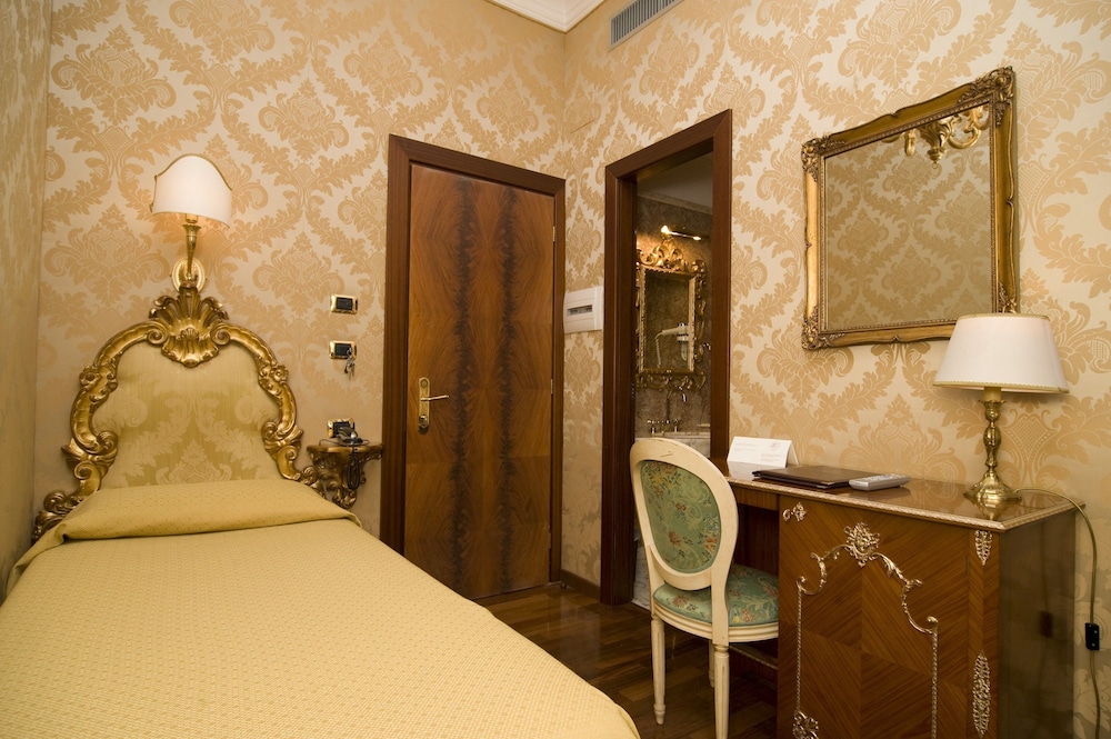 Basic Single Room, 1 Twin Bed photo 2