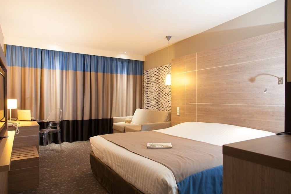 Superior Single Room, Garden View