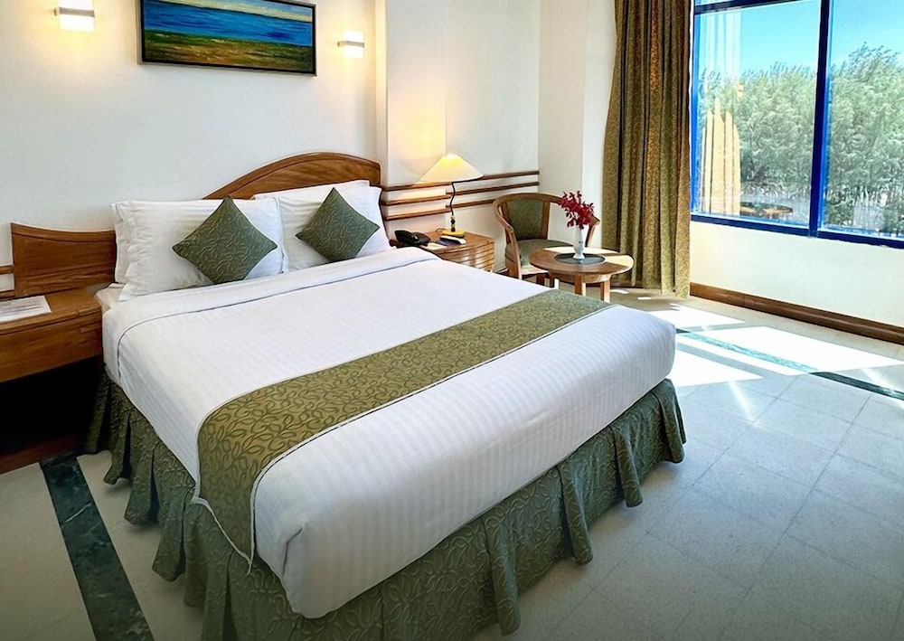 Deluxe Double Room, 1 Double Bed, Non Smoking, Bay View