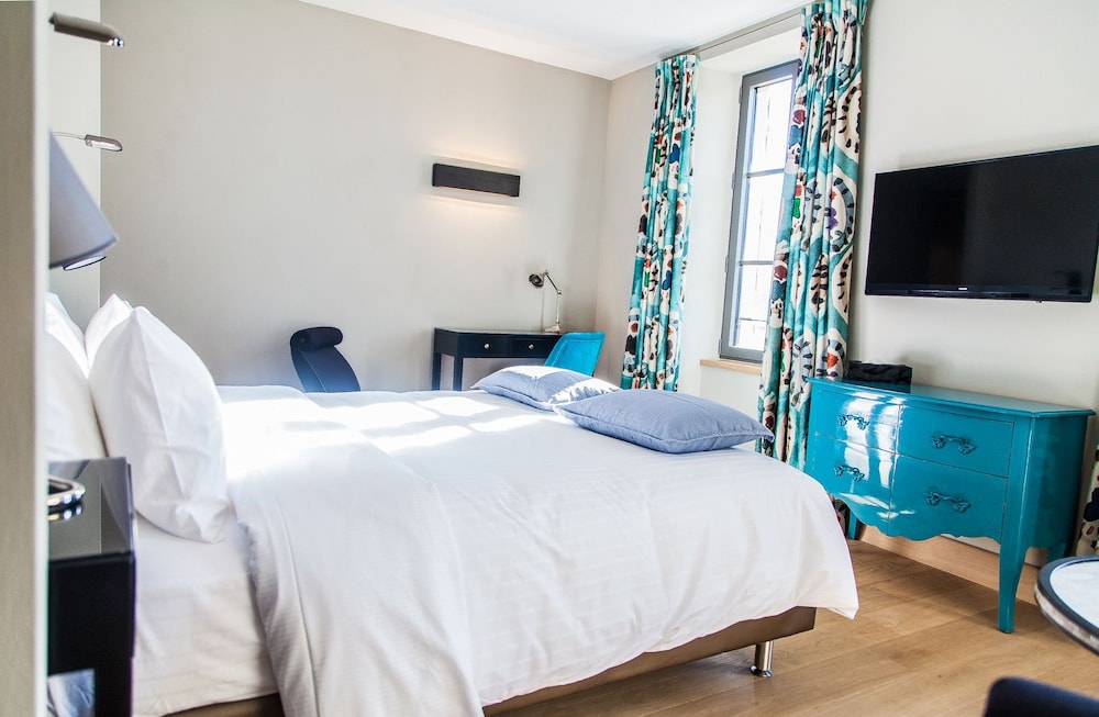 Double Room (Syrah)