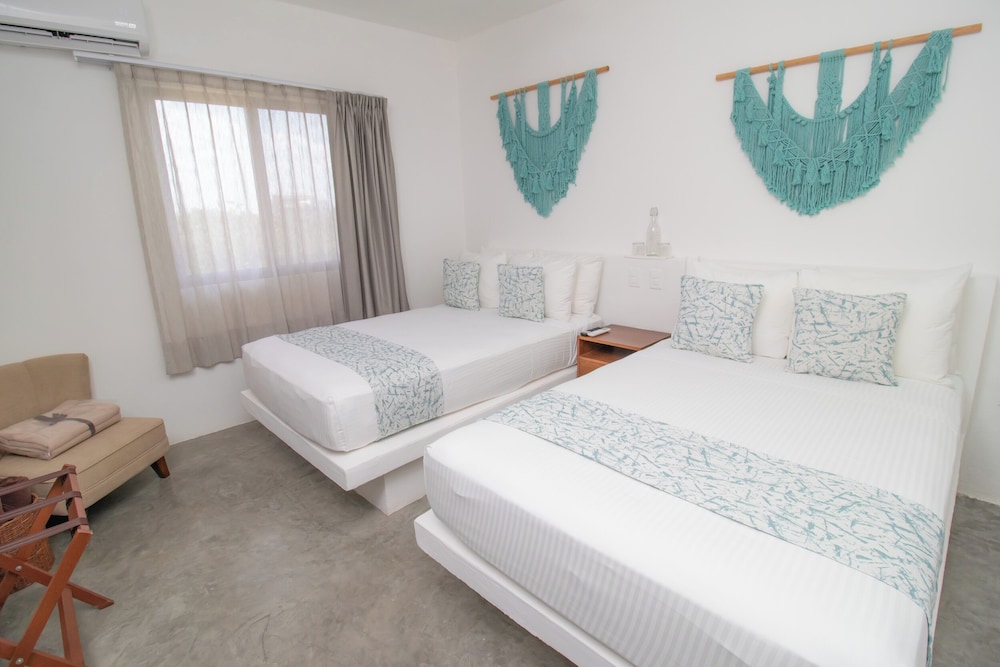 Penthouse Suite with Private Pool photo 3