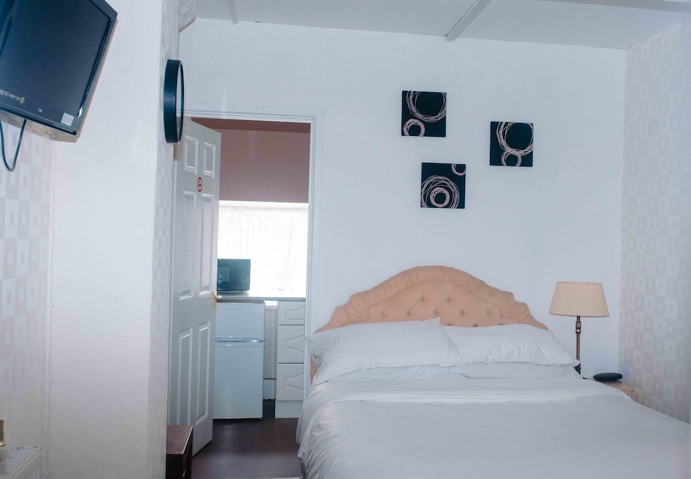Standard Apartment, Ground Floor photo 2