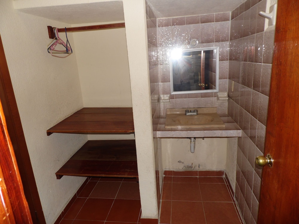 Standard Room, 2 Double Beds photo 2