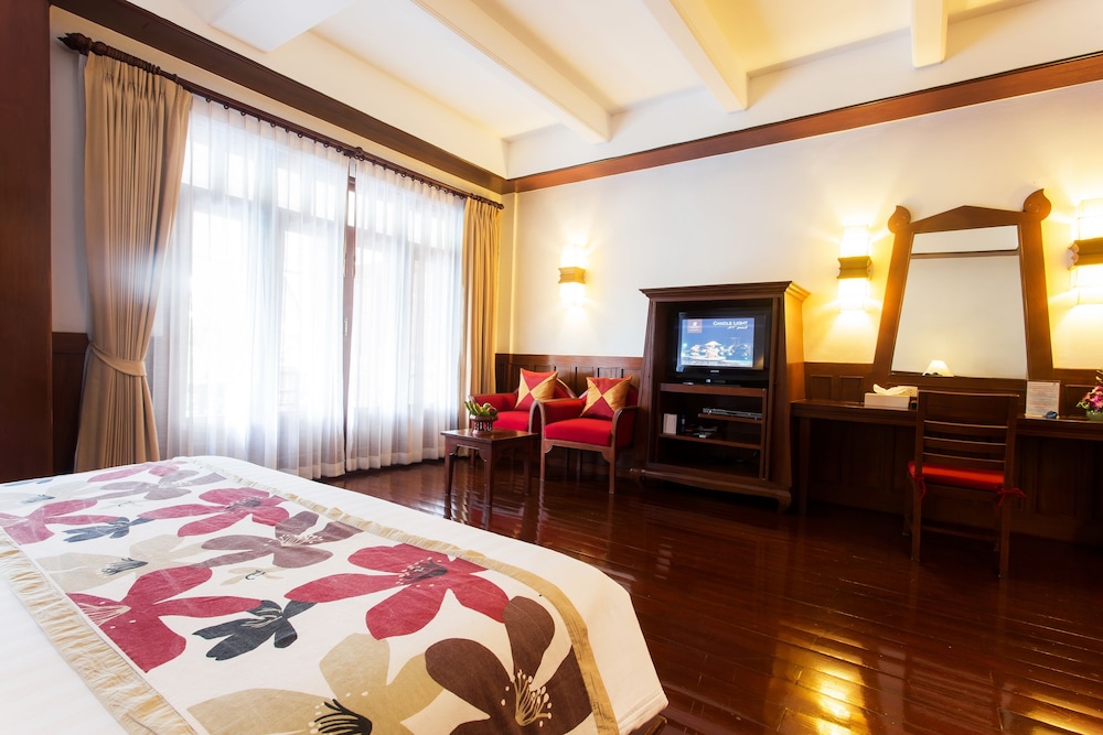 Deluxe Room, Pool Access - Photo 11
