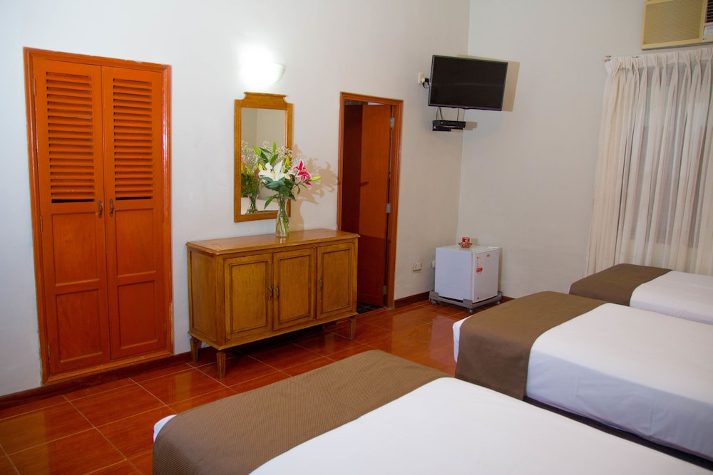 Triple Room, 1 Bedroom photo 3
