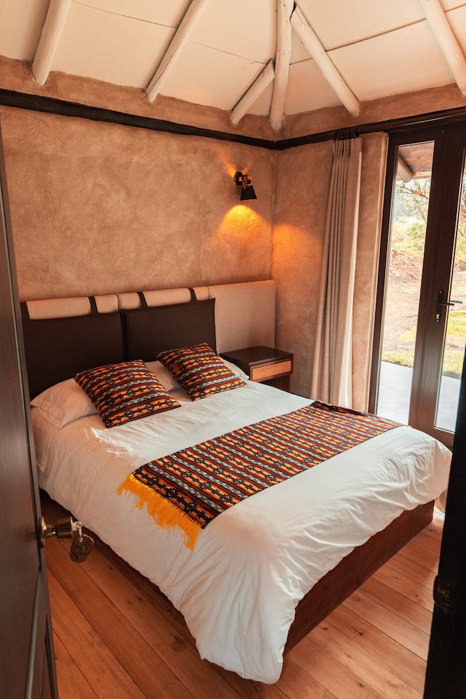 Family Suite, 2 Bedrooms, Balcony, Mountain View photo 1