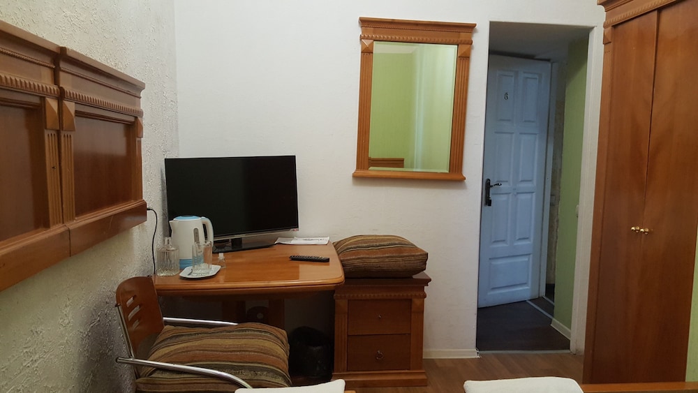 Standard Twin Room photo 2