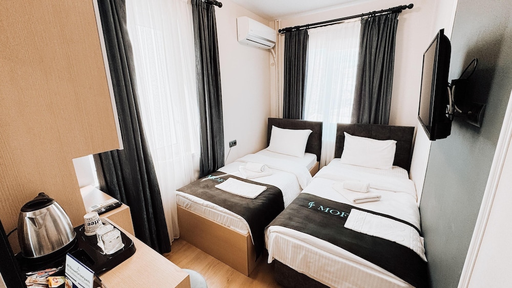 Economy Twin Room - Photo 1