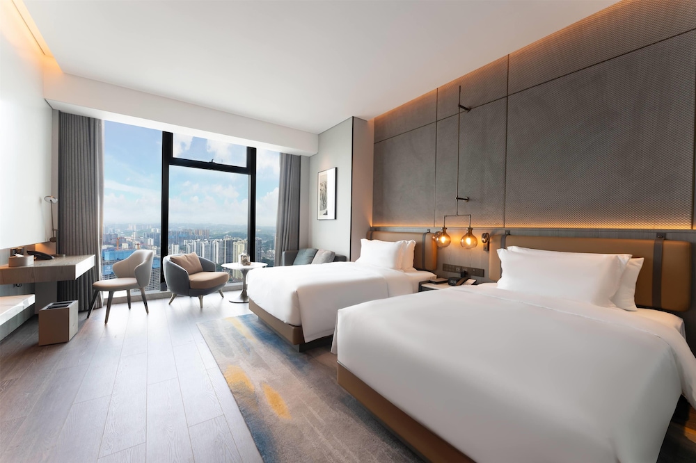 Executive Room, 2 Twin Beds, City View