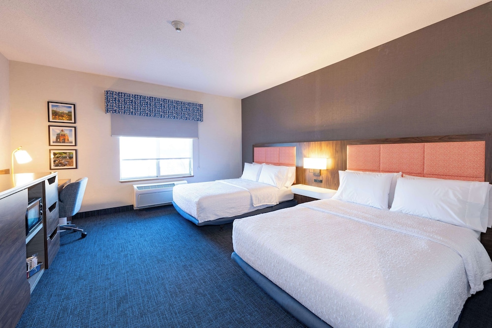 Room, 2 Queen Beds, Accessible, Non Smoking - Photo 4