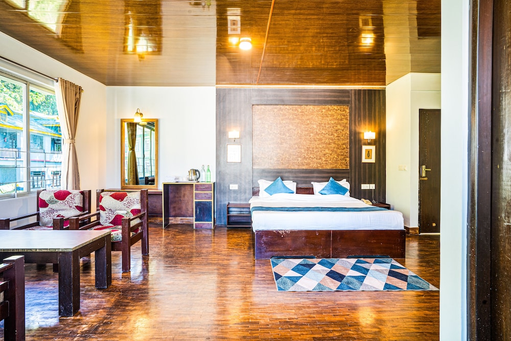 Executive Room photo 2