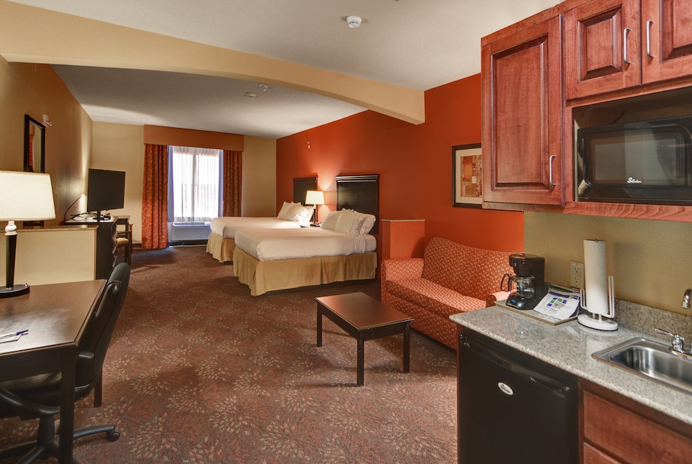 Suite, Multiple Beds (Addl Living Area) - Photo 1