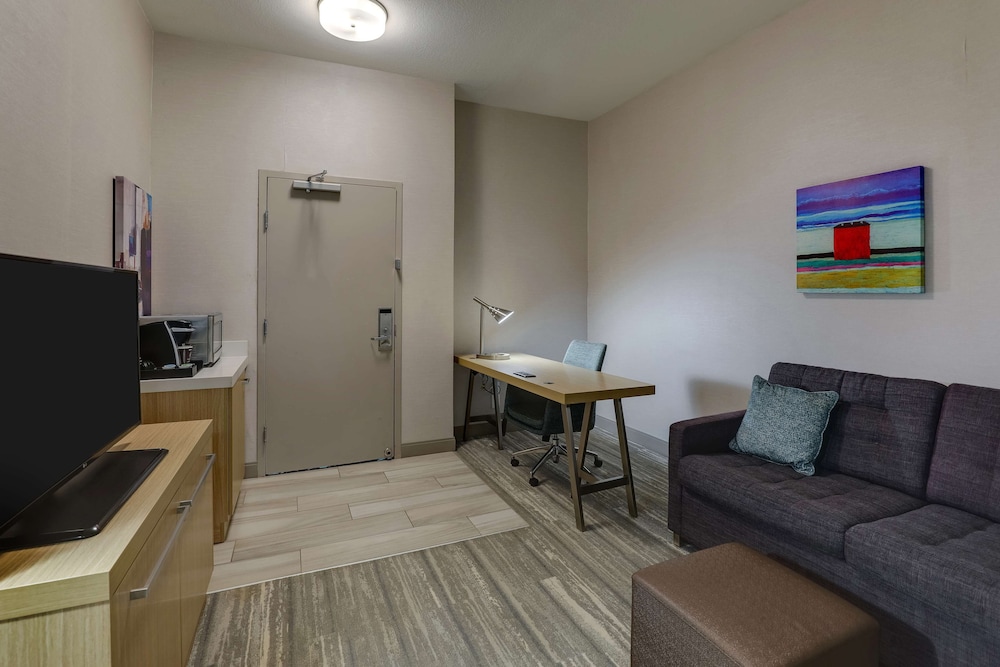 Junior Suite, Hearing Accessible - Photo 3