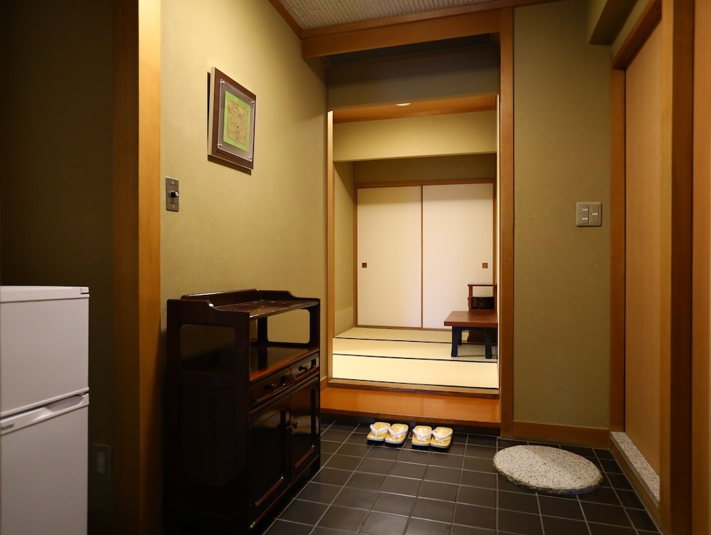 Japanese Style Standard Room with Open Air Bath (Juraku-dai), Non Smoking photo 3