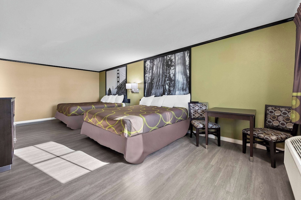 Business Room, Multiple Beds, Non Smoking