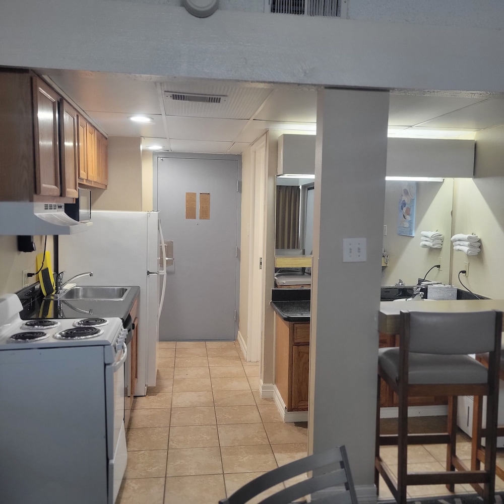 Family Suite, 2 Bedrooms (Oceanfront  - No Pets Allowed) - Photo 1