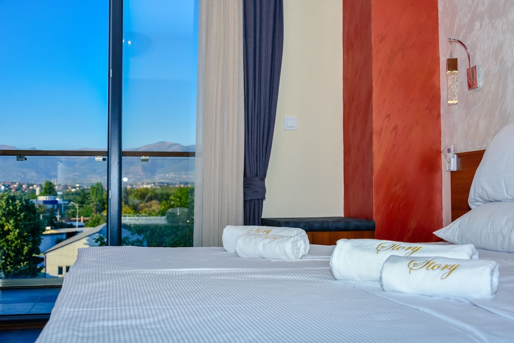 Standard Double Room, 1 Double or 2 Twin Beds, Balcony, Mountain View