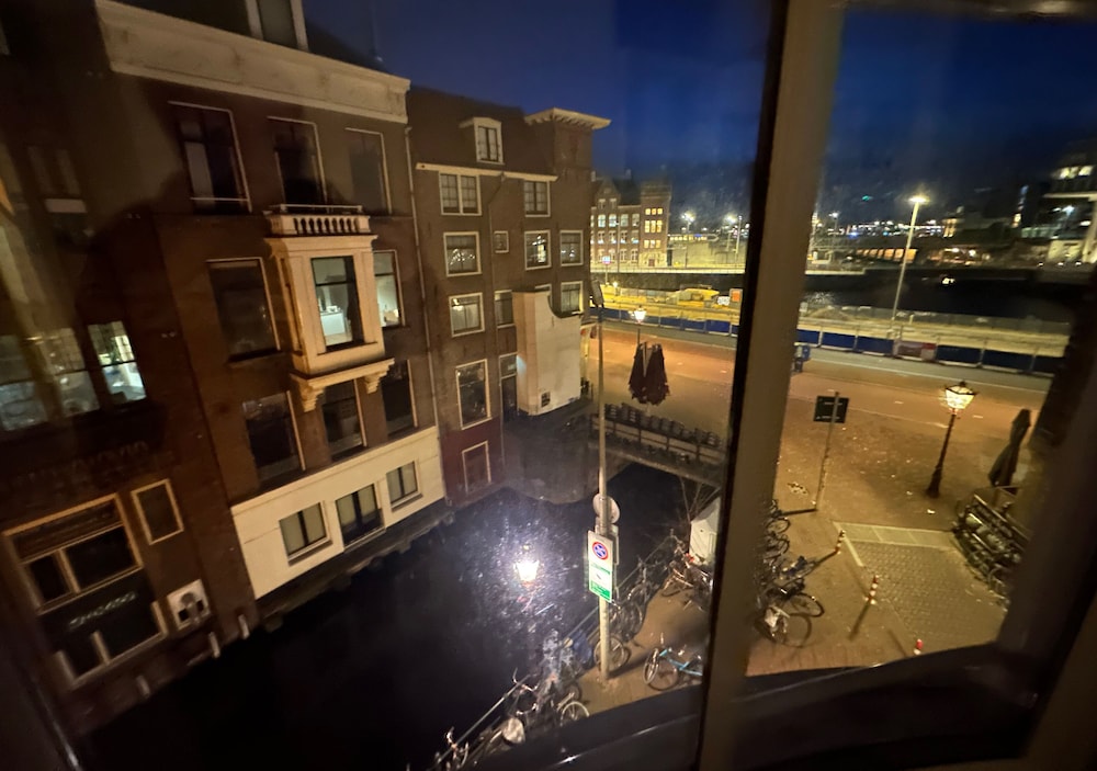 Deluxe Double Room, Balcony, Canal View photo 3