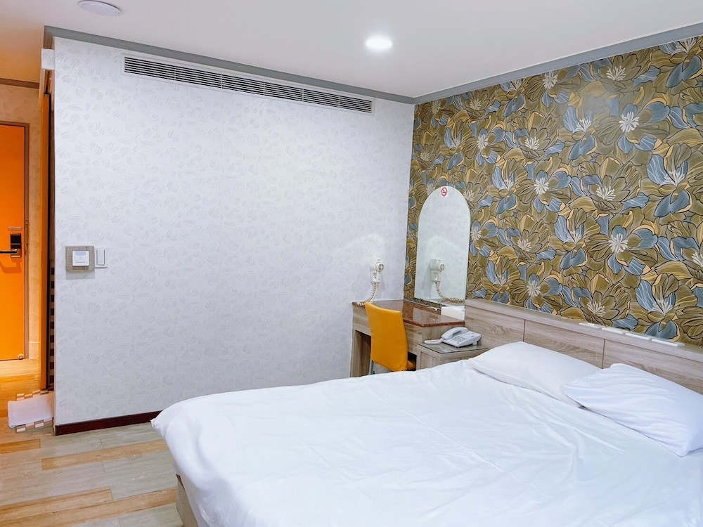 Classic Double Room, 1 Double Bed photo 3