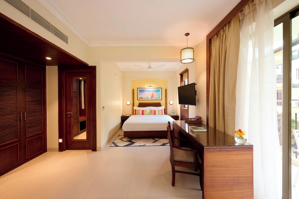 Premium Double Room With Balcony - Photo 4