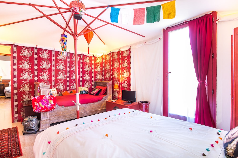 Triple Room (Gengis Khan)