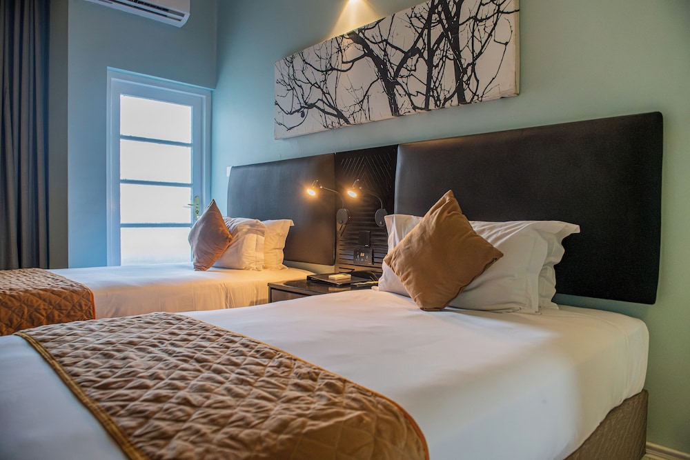 Standard Twin Room - Photo 14