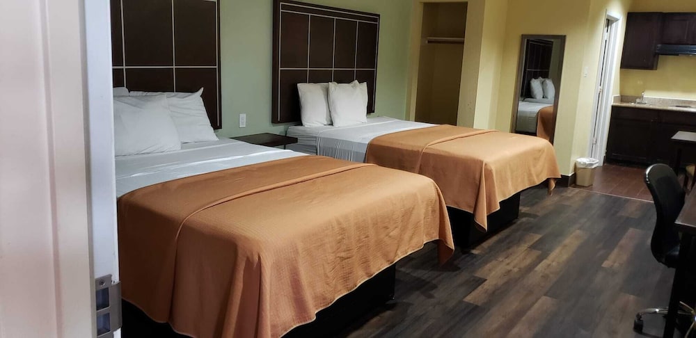 Suite, 2 Queen Beds, Non Smoking, Kitchenette photo 1