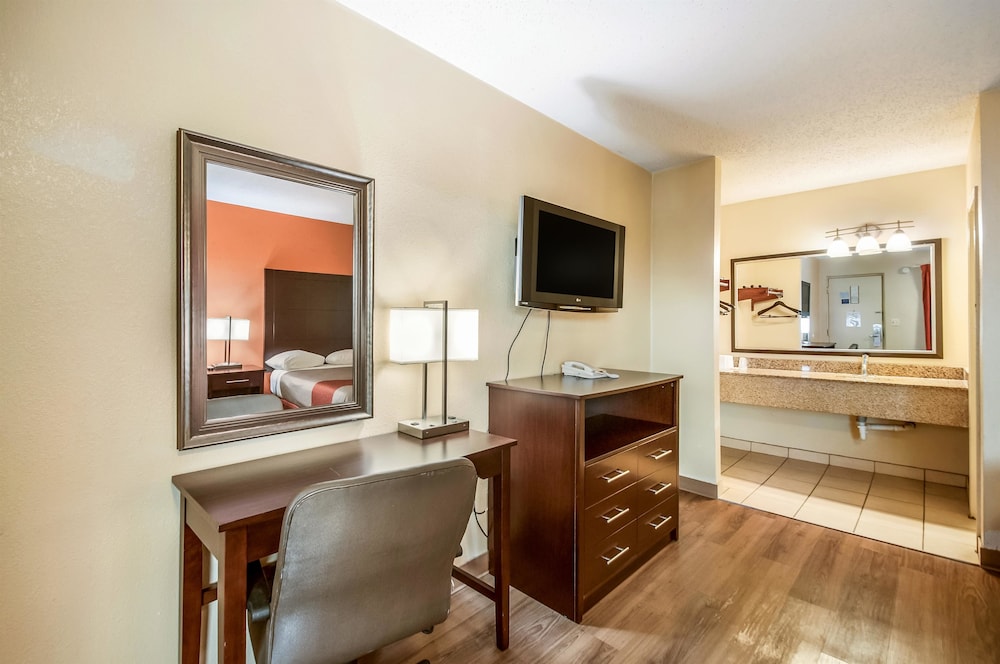 Standard Room, 1 Double Bed, Smoking photo 2