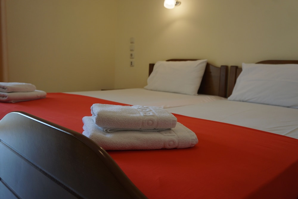 Double or Twin Room, Sea View - Photo 2