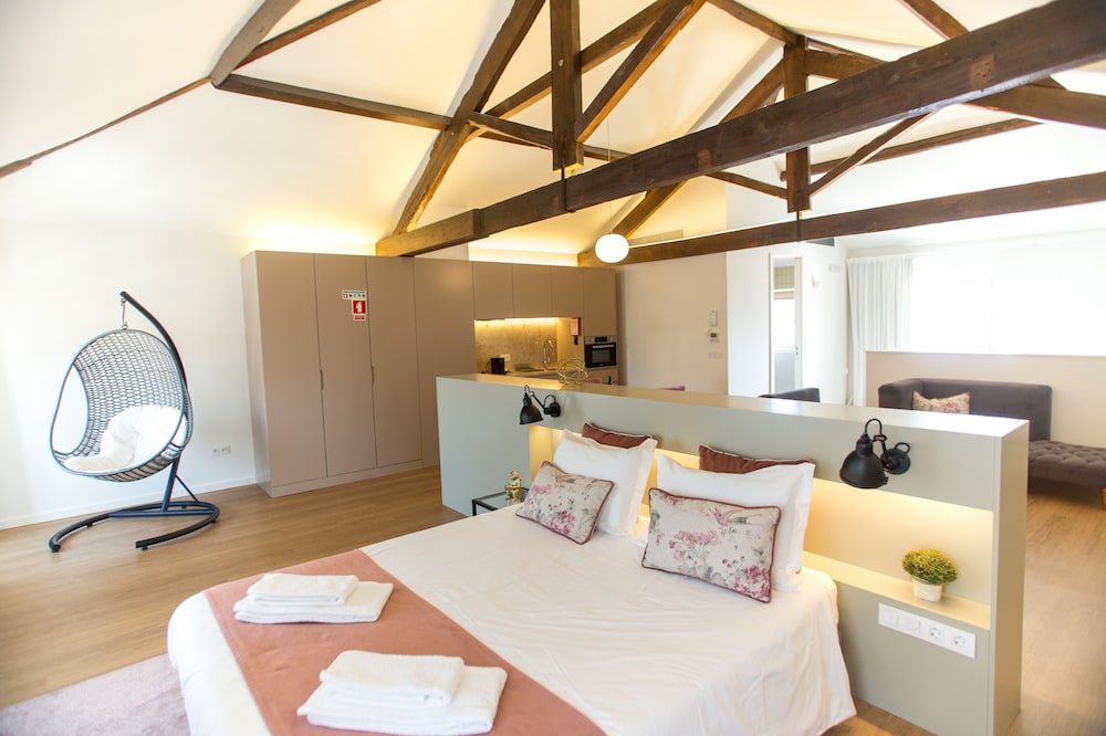 Premium Double Room, Balcony, City View (Prime 7)