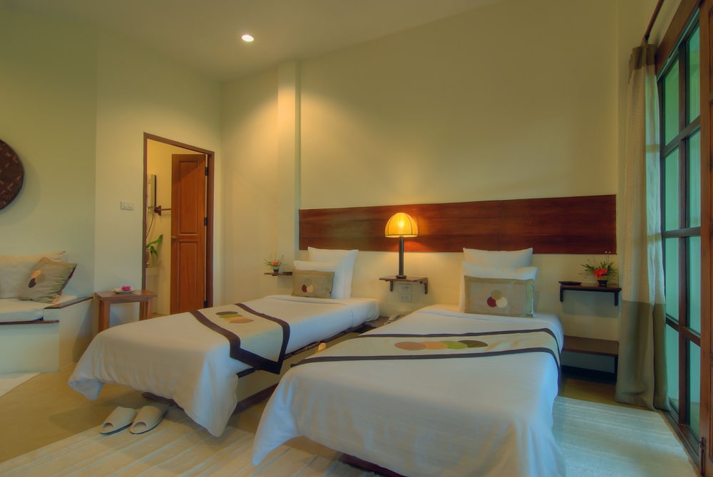 Family Suite (2 adults and 2 children) photo 1