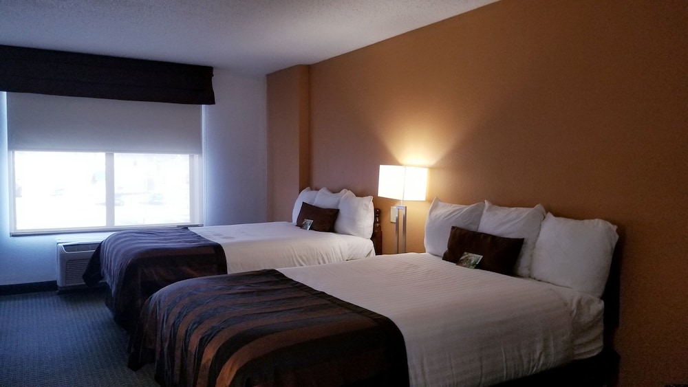 Room, 2 Queen Beds - Photo 3