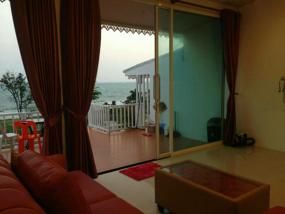 3-Bedroom Villa photo 2