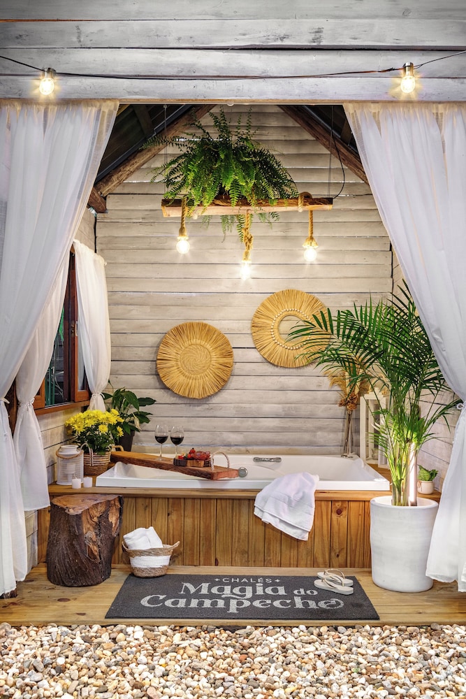Standard Chalet