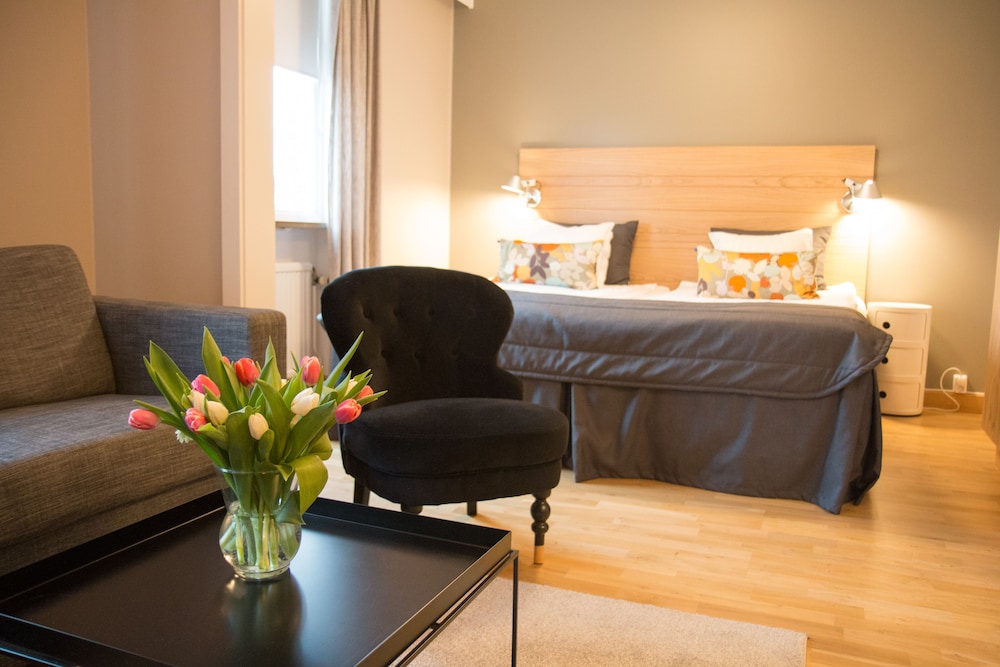 Superior Room, 1 King Bed with Sofa bed, Non Smoking