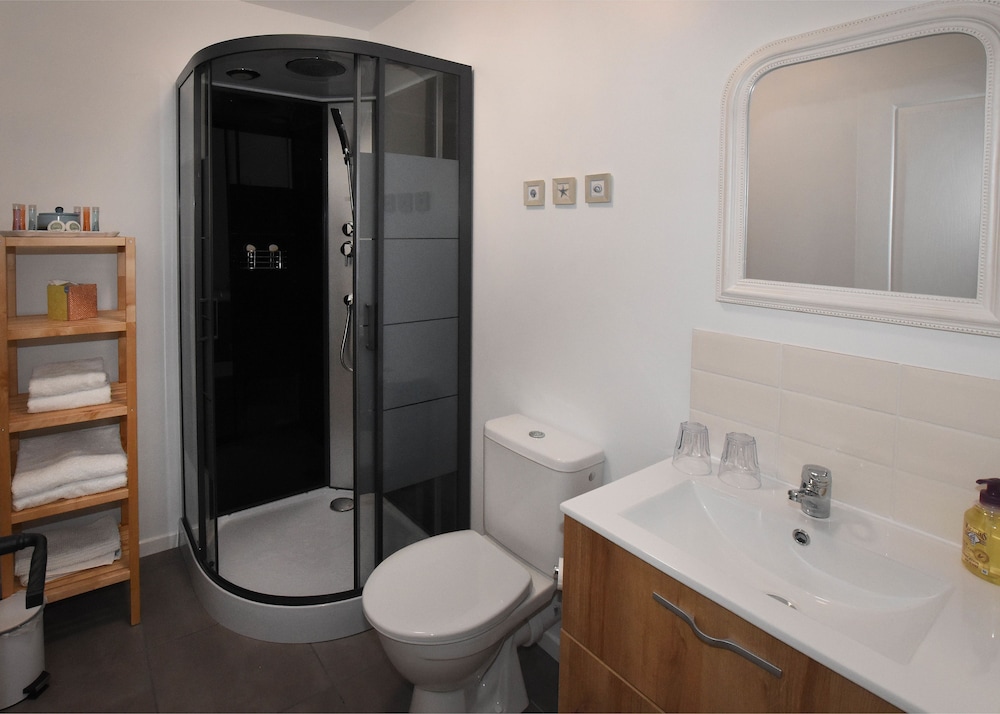 Superior Double Room, 1 Double Bed, Private Bathroom, Garden View photo 2