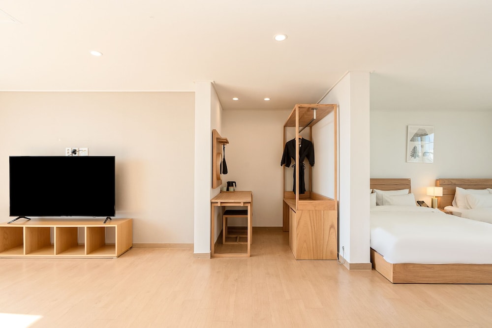 heyy, Suite, Ocean View - Photo 1